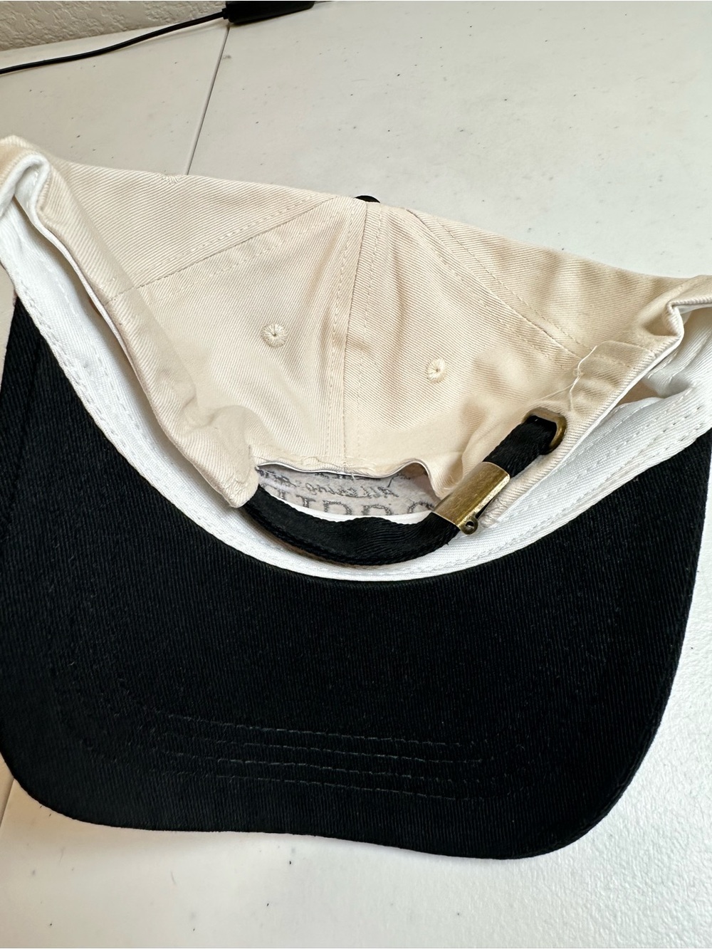 NWT Women’s Trucker Hat Cream and Black Embroidered With God All Things Possible - Picture 3 of 5